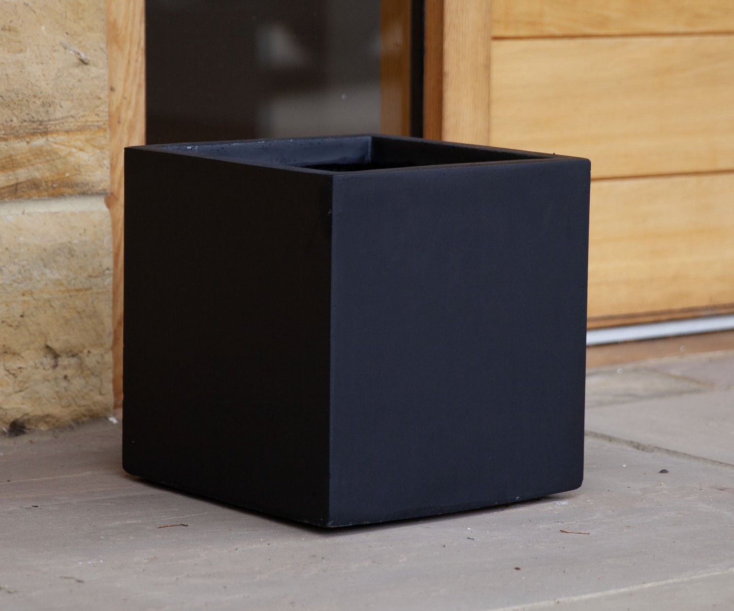 Smooth Urban Box - Black - Stonelite / Fibreclay